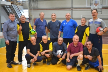 В прошлую субботу на базе ФОКа «Спарта» прошла товарищеская игра по мини-футболу среди ветеранов этого вида спорта