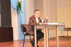 в Чесменском ЦДК прошла встреча, которая заставила многих задуматься