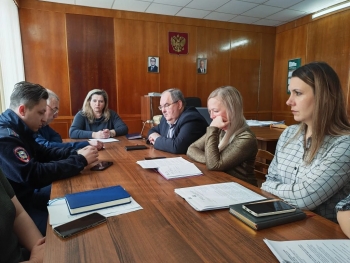 В администрации Чесменского округа состоялось заседание комиссии по противодействию экстремизму