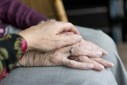 Выплаты ко Дню пожилого человека южноуральские пенсионеры начнут получать в августе