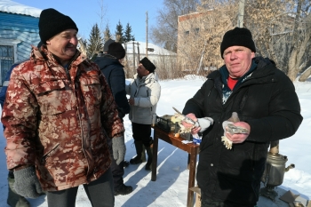 В Чесме прошла традиционная выставка голубей