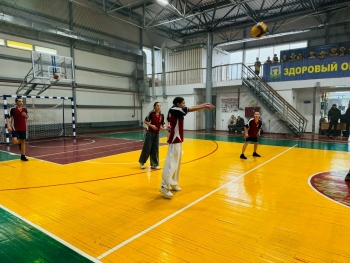 В МБУ ФОК «Спарта» состоялся турнир по волейболу