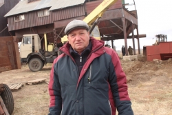 Житель Березинского Петр Неронов более сорока лет посвятил работе в сельском хозяйстве