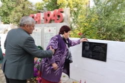 В поселке Новоеткульский открыли мемориальную доску нашему земляку Челябко Константину, героически погибшему в ходе специальной военной операции
