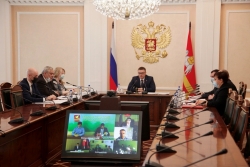 Алексей Текслер провел личный прием граждан в режиме видеоконференцсвязи