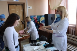 Южноуральские вузы и колледжи пригласили школьников Чесменского района получить желаемую и востребованную профессию