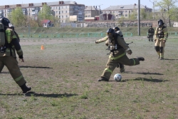 Огнеборцы 76-й пожарно-спасательной части стали серебряными призерами турнира по «огненному» футболу