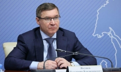 Владимир Якушев провёл оперативное совещание с главными федеральными инспекторами УрФО
