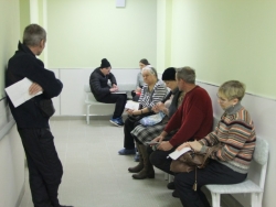 Жителям Челябинской области предлагают за деньги отсидеть очередь в больницу