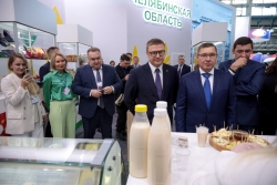 Губернатор Челябинской области Алексей Текслер принял участие в X Межрегиональной агропромышленной выставке УрФО