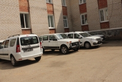 Районная больница Чесмы получила восемь новых автомобилей