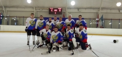 Команда Чесменского района по хоккею открыла новый игровой сезон
