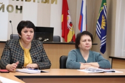 Глава Чесменского района Татьяна Жморщук провела первое в этом году совещание с главами сельских поселений и начальниками управлений администрации муниципалитета