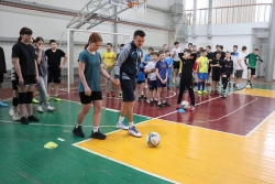 Представители футбольного клуба «Челябинск» побывали в Чесме и провели мастер-класс с участниками Движения первых